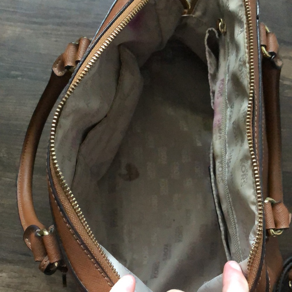 Authentic Michael Kors Handbag - image 5